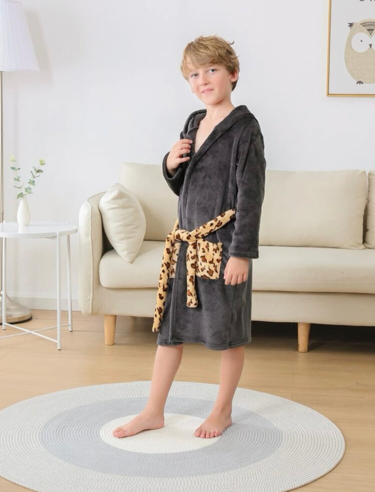 SHEIN Boys Leopard Panel 3D Ears Design Hooded Belted Flannel Sleep Robe - 5 Years