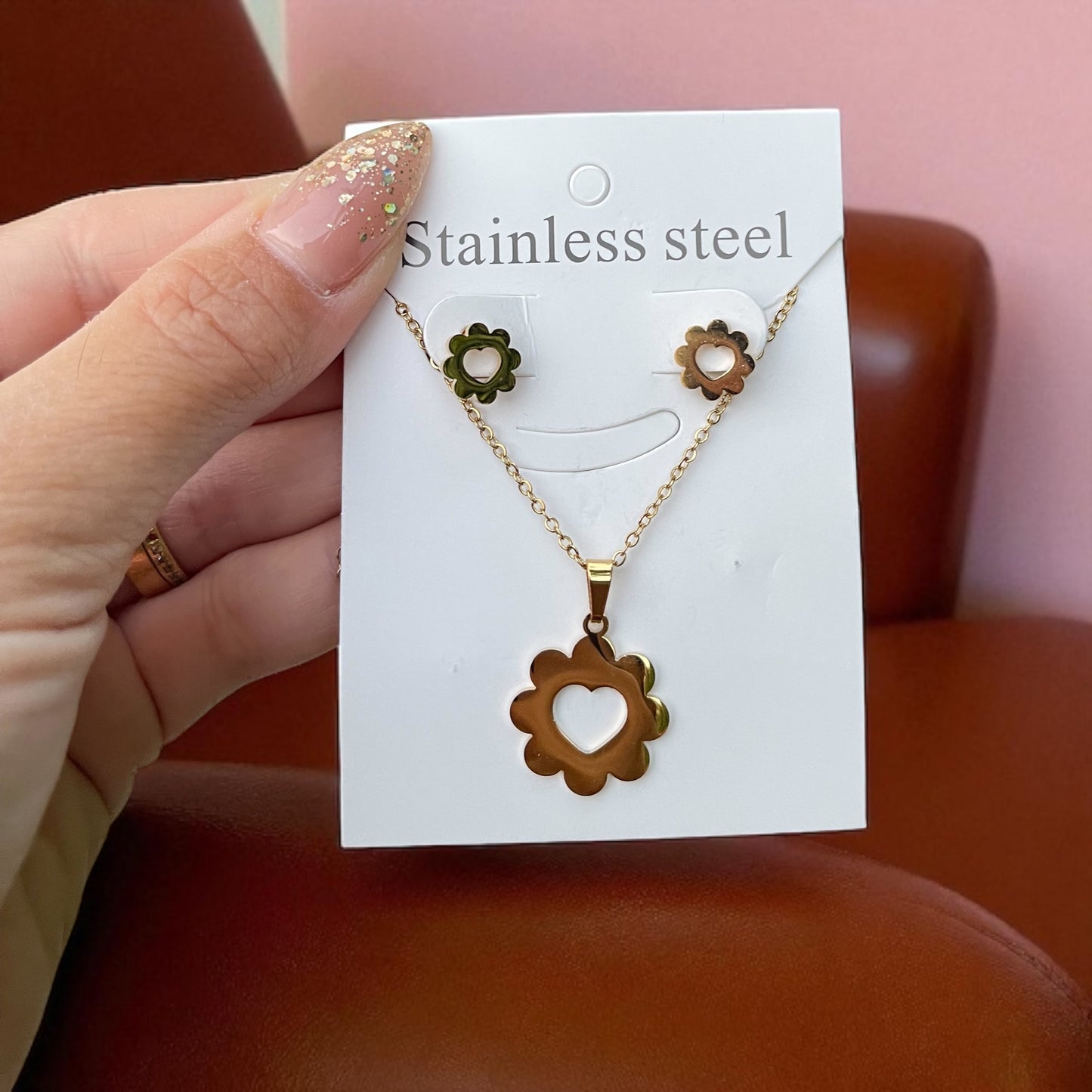18K Gold Plated Necklace And Earrings Jewelry Sets Female Ladies Stainless Steel Pe ndant Necklaces And Stud Earrings For Wedding