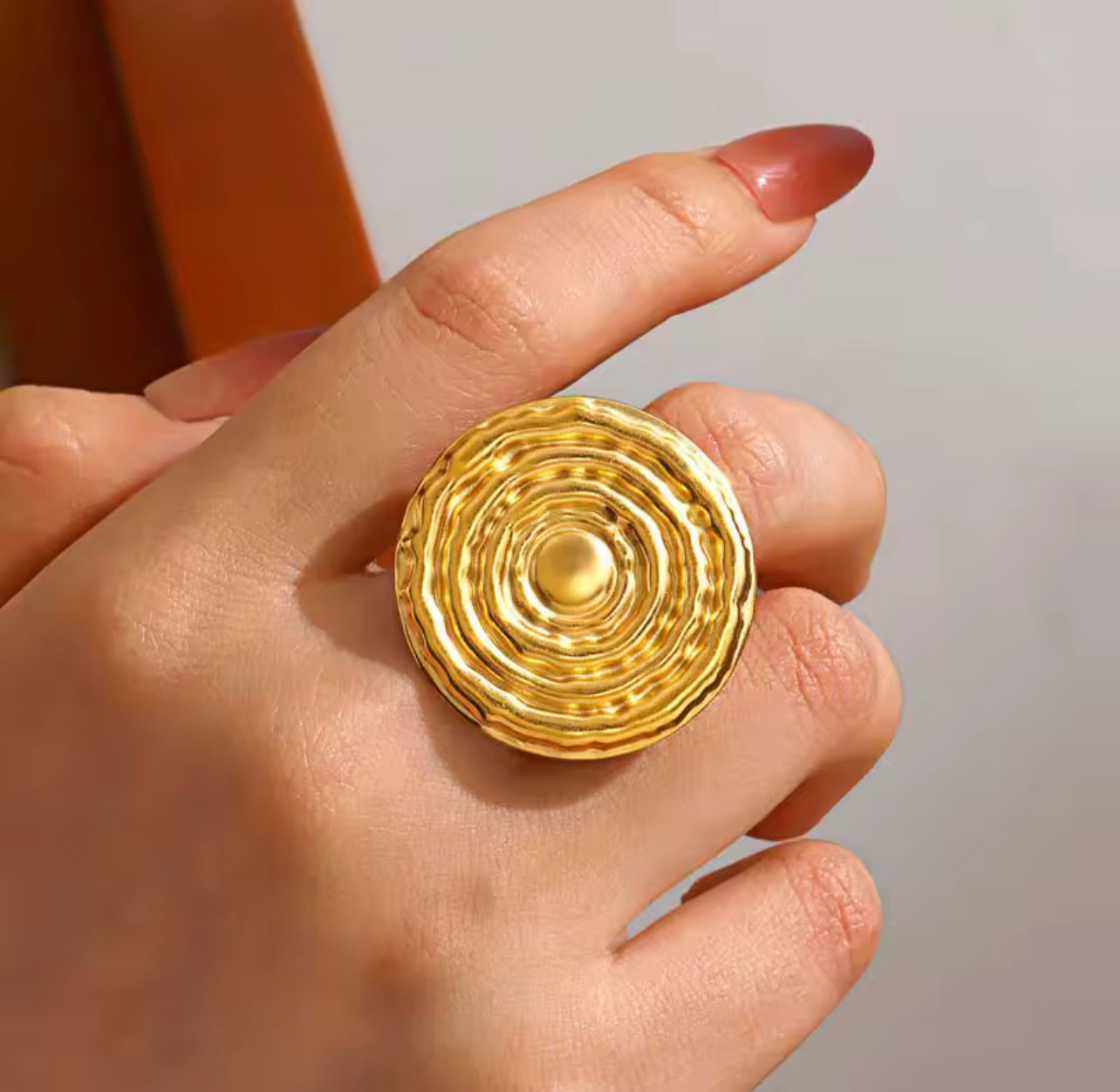 Uworld Ocean Vacation Style 18k Gold Color Plated Stainless Steel Sea Star Conch Shell Ring Waterproof Stackable Ring Women's Ac