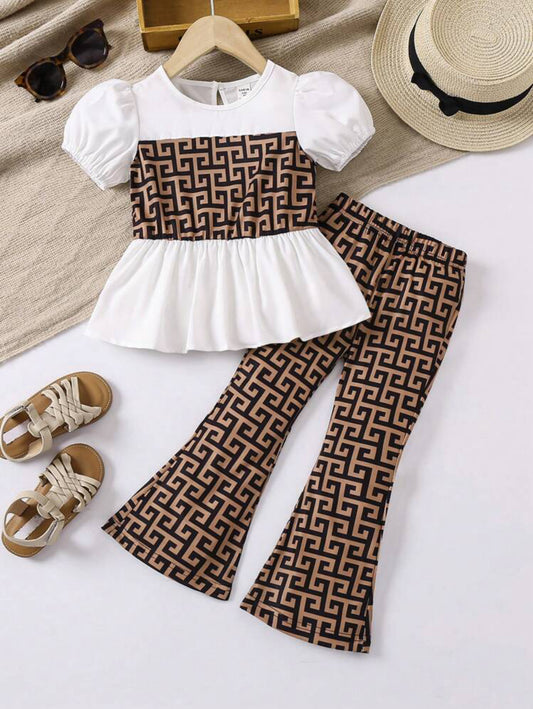 SHEIN Young Girl Printed Puff Sleeve Top And Geometric Print Flare Pants Two-Piece Set - 7Y