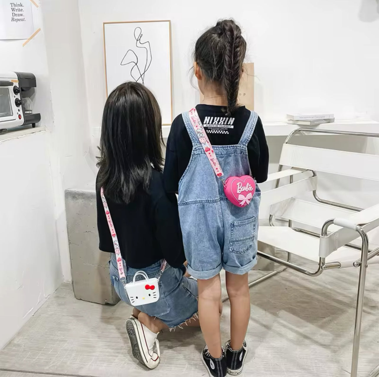 Barbie Cute Coin Purse Cute Cartoon Fashion Silicone Coin Key Storage Bag Portable Bluetooth Earphone Bags Toys Girl Gifts