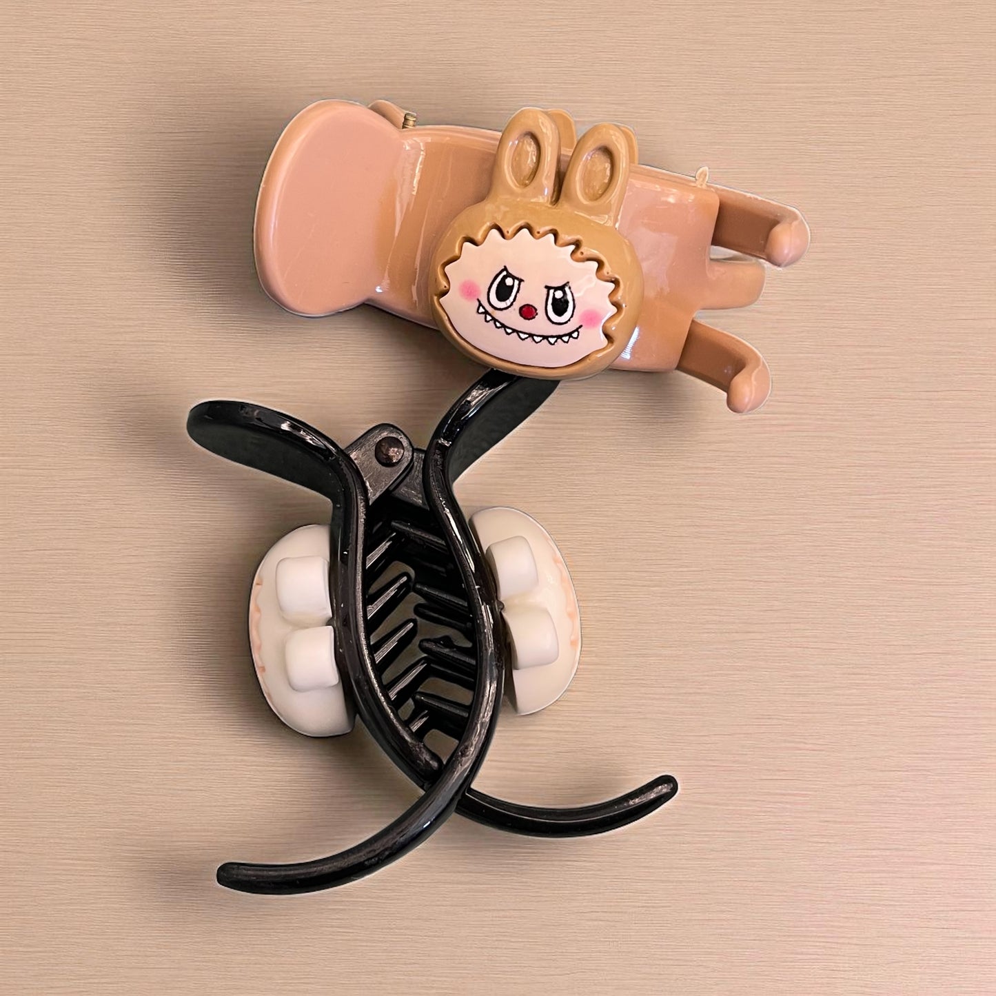 Labubu Fashion Solid Color Hair Claw Clip Ponytail Hair Clip for Women Girls Hair Accessories Small Hair Claw Hairpin Barrette Headwear