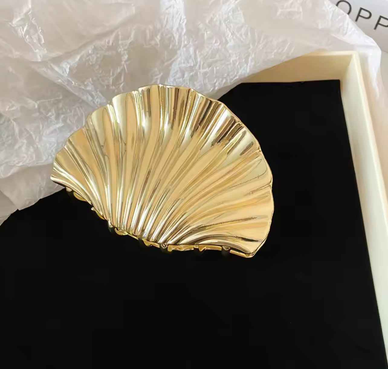 Trendy Shell Simple Metal Style Shell Hair Clip for Women Girl Small Shell Hair Claws Unique Jewelry Ponytail Hair Tie Hair Accessories
