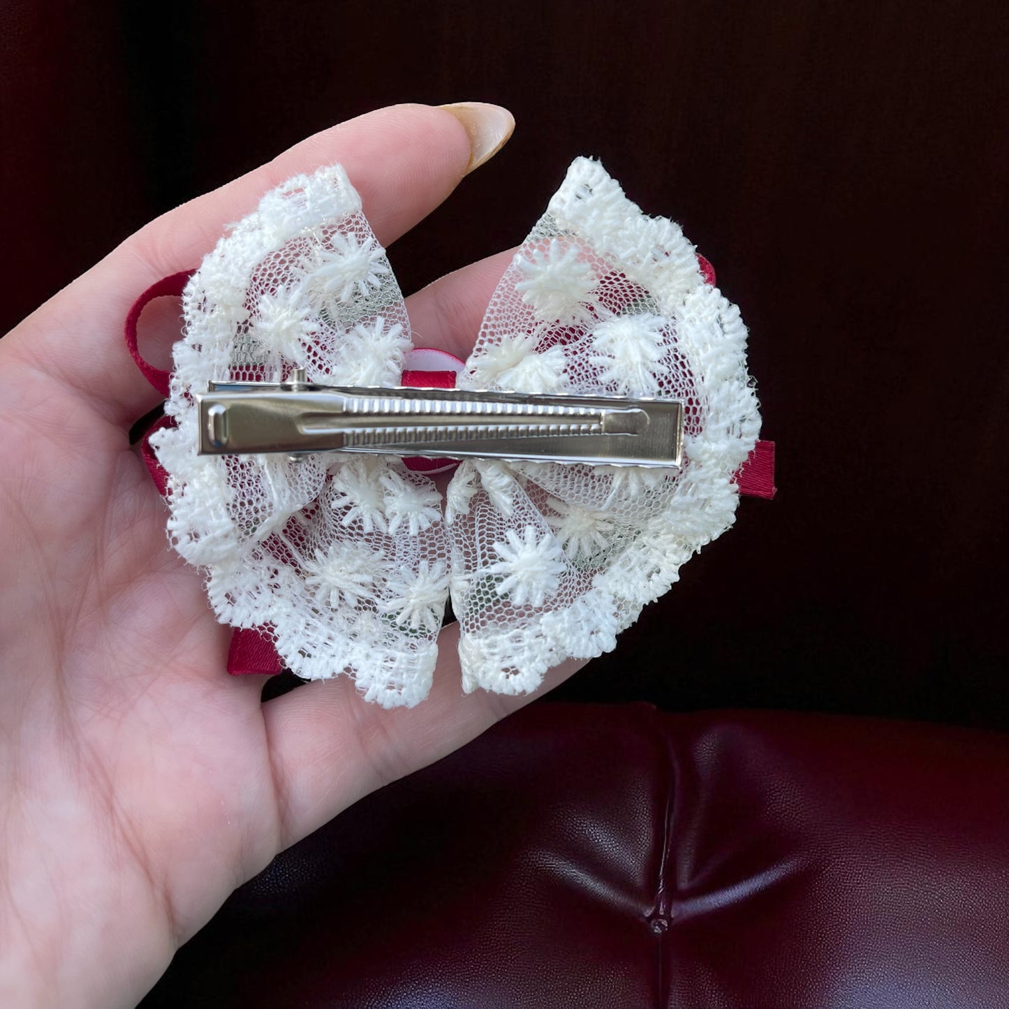 1Pc Elegant Lace Bow Hairpins Red Ribbon & White Floral Design Casual Hair Accessory Elegant Hairpin Detailed Craftsmanship