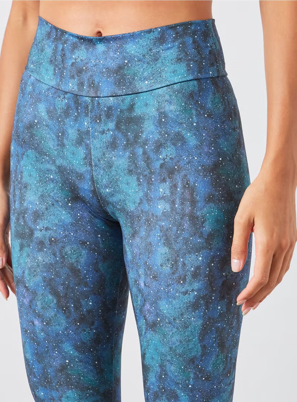 Women's High Rise Sports Training Workout Stretch Leggings With Elastic Waist and All Over Print Multicolour