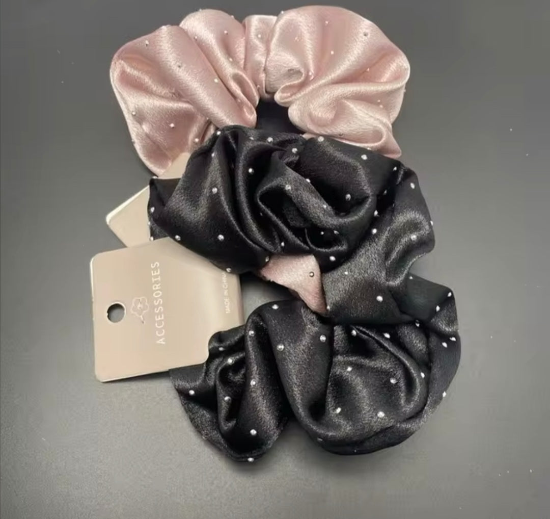 Metallic hair scrunchies for woman Advertise
