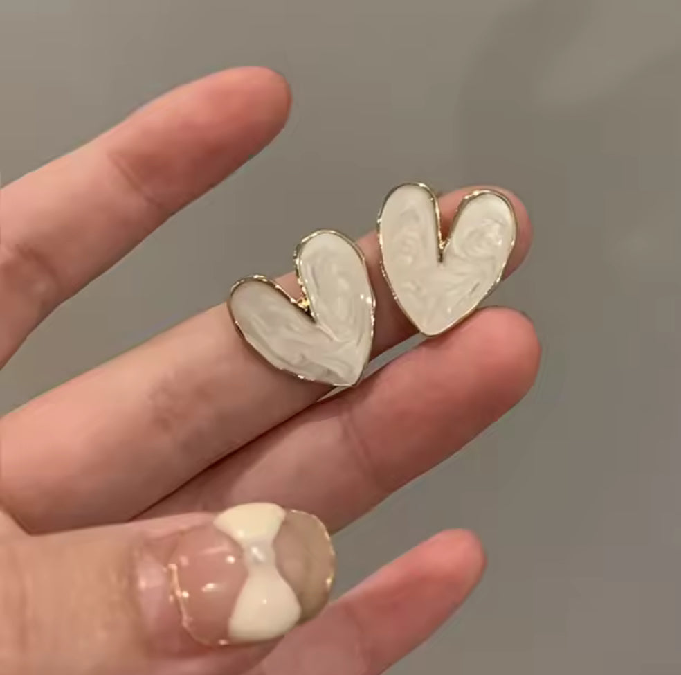 Pearl Heart Stud Earrings – Stainless Steel