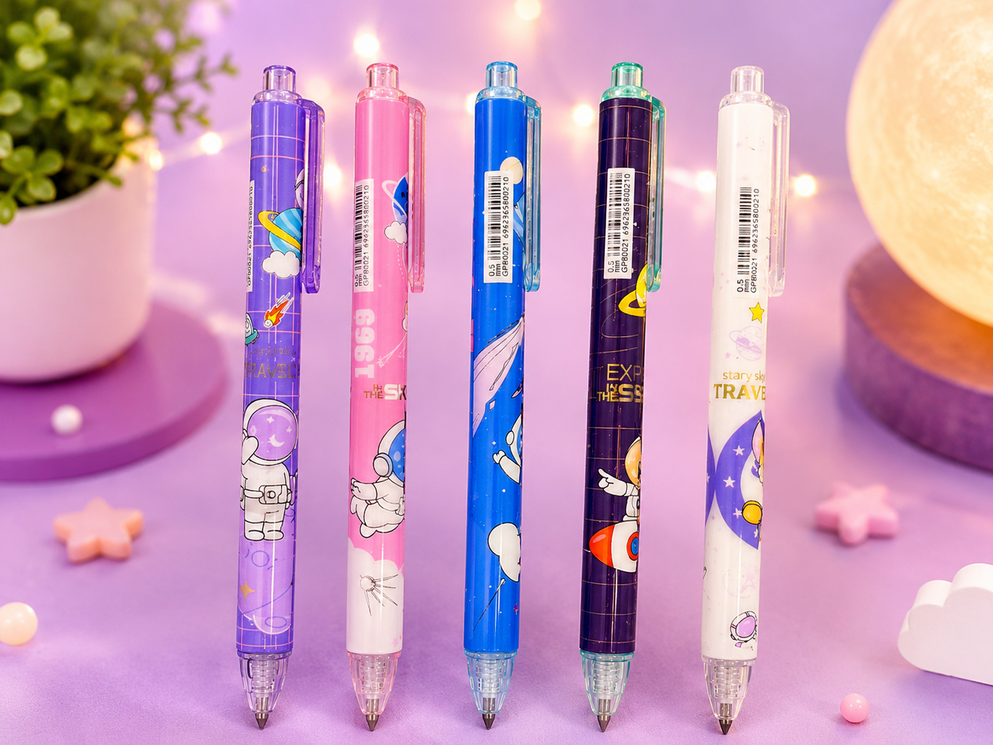 Space-Themed Infinity Pencil – Cute Astronaut Design - Random Color