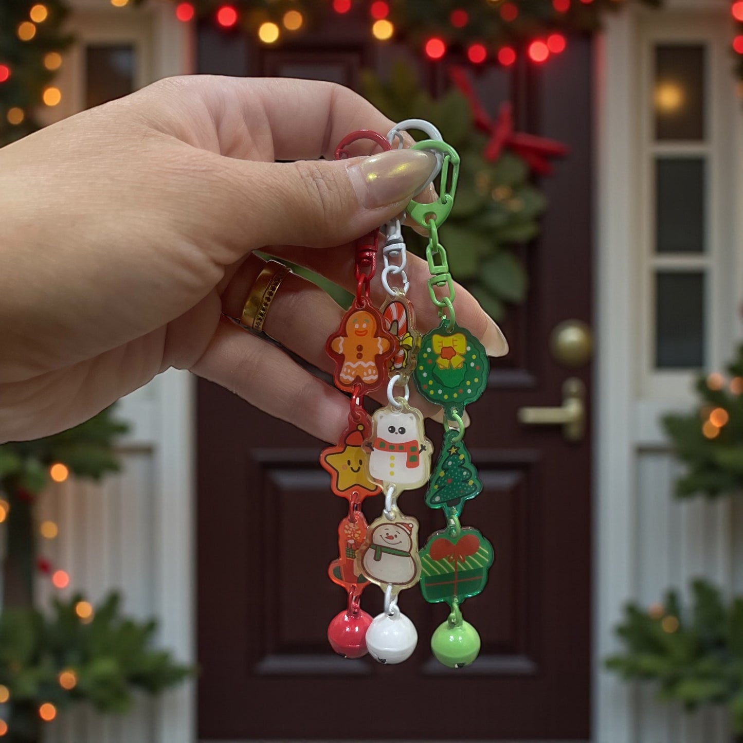 🎄 1Pc Christmas Charm Keychain – Festive Holiday Collection (Red, White & Green)