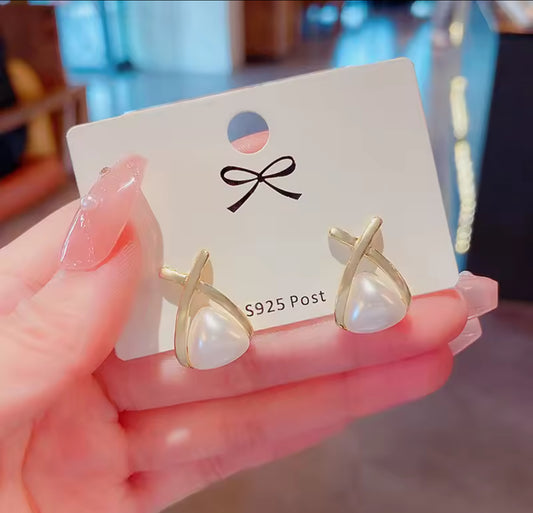 Elegant Pearl Cross Stud Earrings – S925 Silver Post