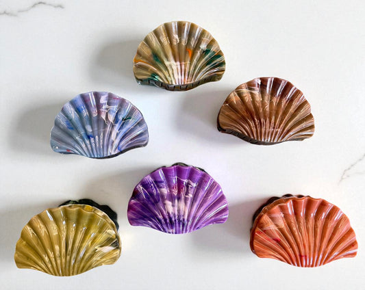 Unique Large Shell Hair Clip - Colorful Acrylic Seashell Hair Accessories for Vacations, Parties, Birthdays, and Cosplay, Vacation Hair Accessory | Vibrant Seashell Design | Durable Hair Clip, Seashell Hair Accessories