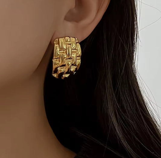 Fashion Gold Plated Texture Knot Twist Geometric Stud Earrings for Women Retro Stainless Steel Statement Earring Punk Jewelry