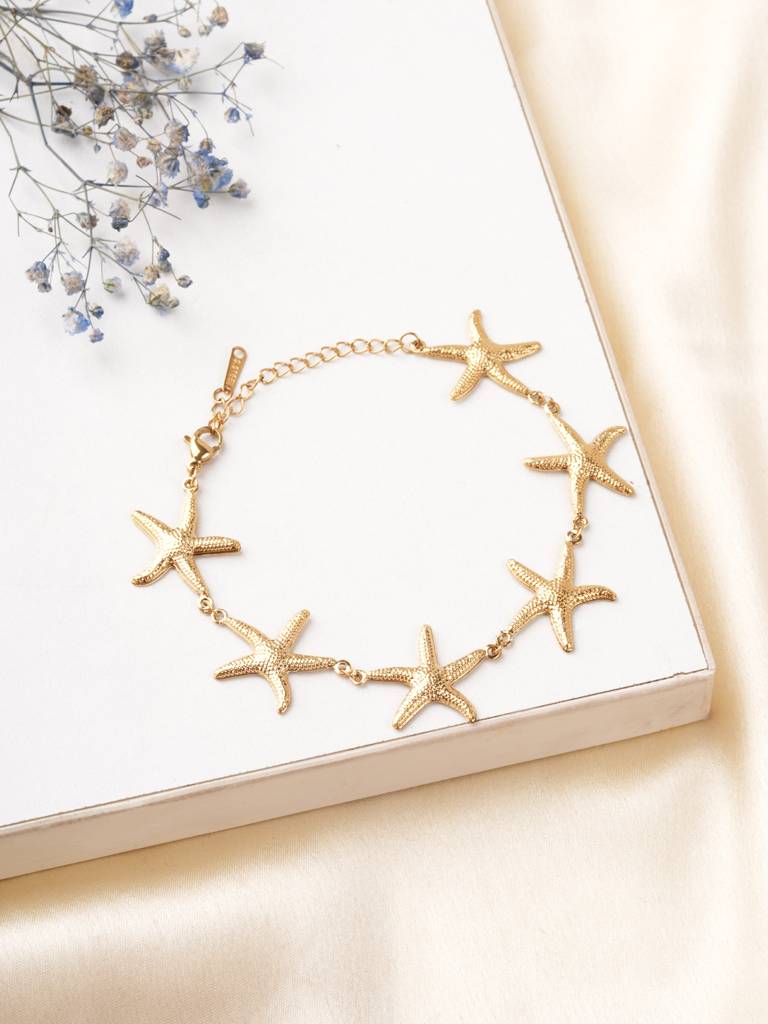 Golden Starfish Charm Bracelet – Coastal Chic Stainless Steel