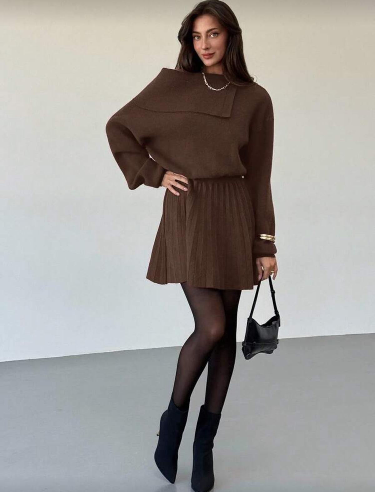 Aloruh Autumn Women's Wine Red Woolen Dress Waist Pleated A-Line Slim Knitted Dress Long Sleeves One Shoulder Oblique Shoulder Sweater Dress Winter Women's Clothing - M,L