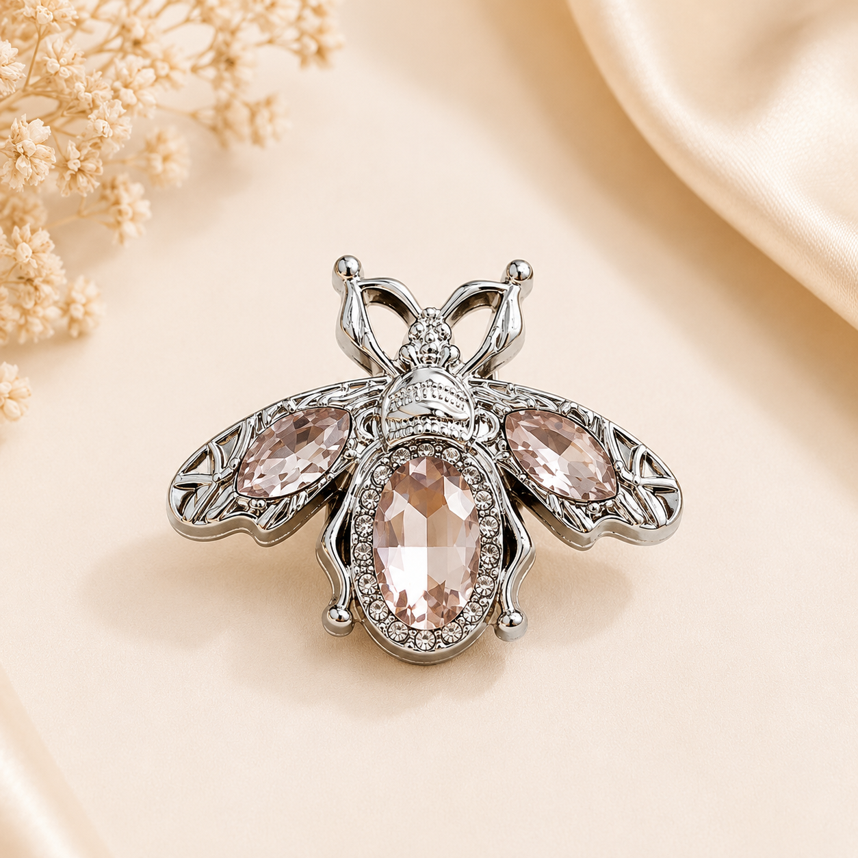 Acrylic Bee Brooch Pin – Sparkling Gem Detail  - اكريليك