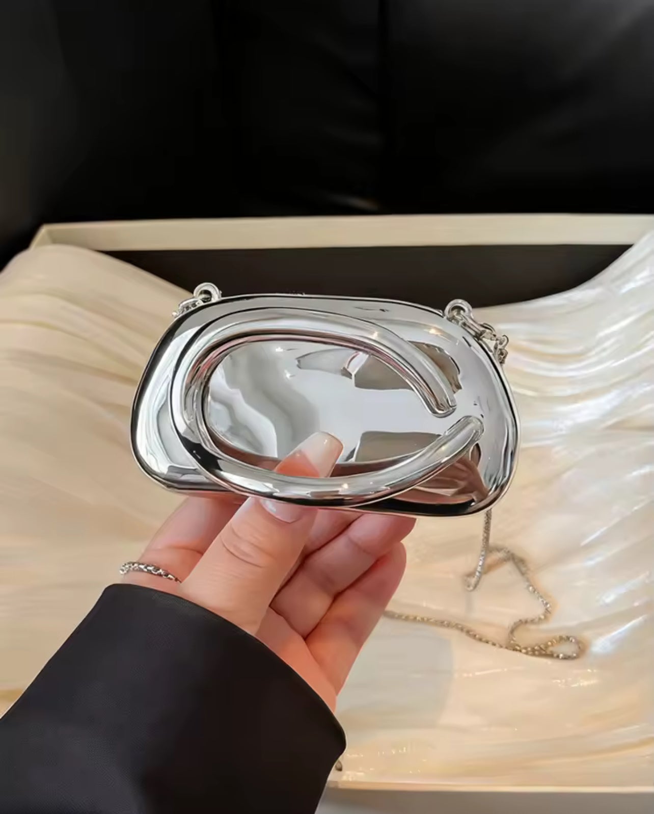 Mini version fashion gold metal closure box-shaped clutch bag women's evening wedding party chain crossbody bag shoulder bag