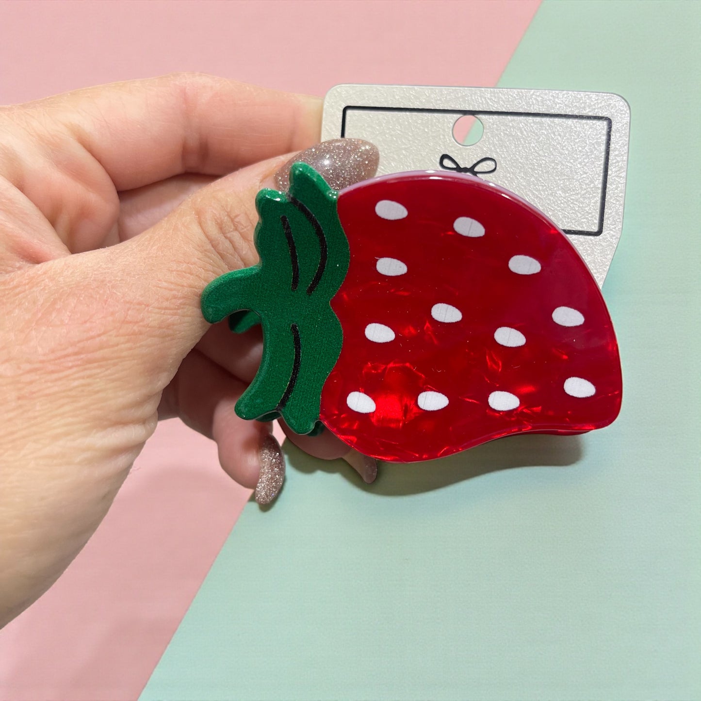 Fruit-Inspired Acrylic Hair Claw Clips - Vibrant Lemon, Strawberry, Watermelon & Pineapple Designs for Women - Sweet & Stylish Hair Accessories for Everyday Use