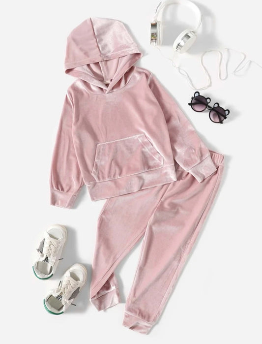 Young Girl Flannel Hoodie With Sweatpants - 4 Years