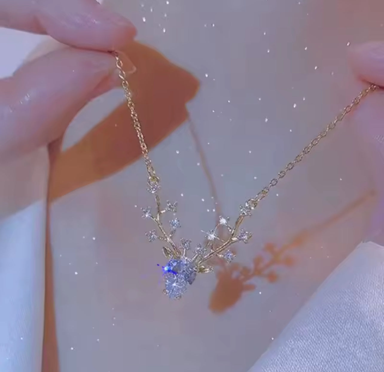 Fashion Jewelry One Deer Has You Little Elk Necklace for Women High-end Temperament Wild Collarbone Chain Pendant Christmas Birthday Gift