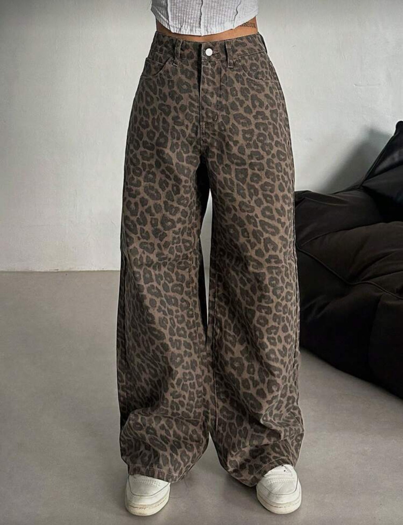 [100.0% Cotton] DAZY Women's Leopard Print Loose Pocket Casual Versatile Denim Jeans Y2k - Large