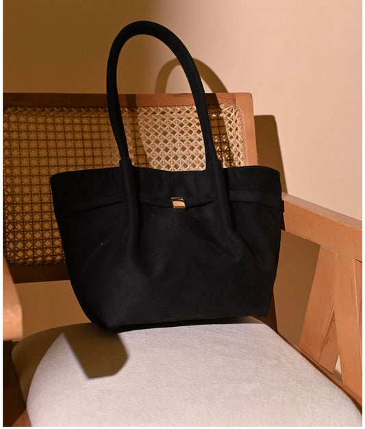 Elegant Black Tote Handbag – Minimalist Daily Bag with Structured Design