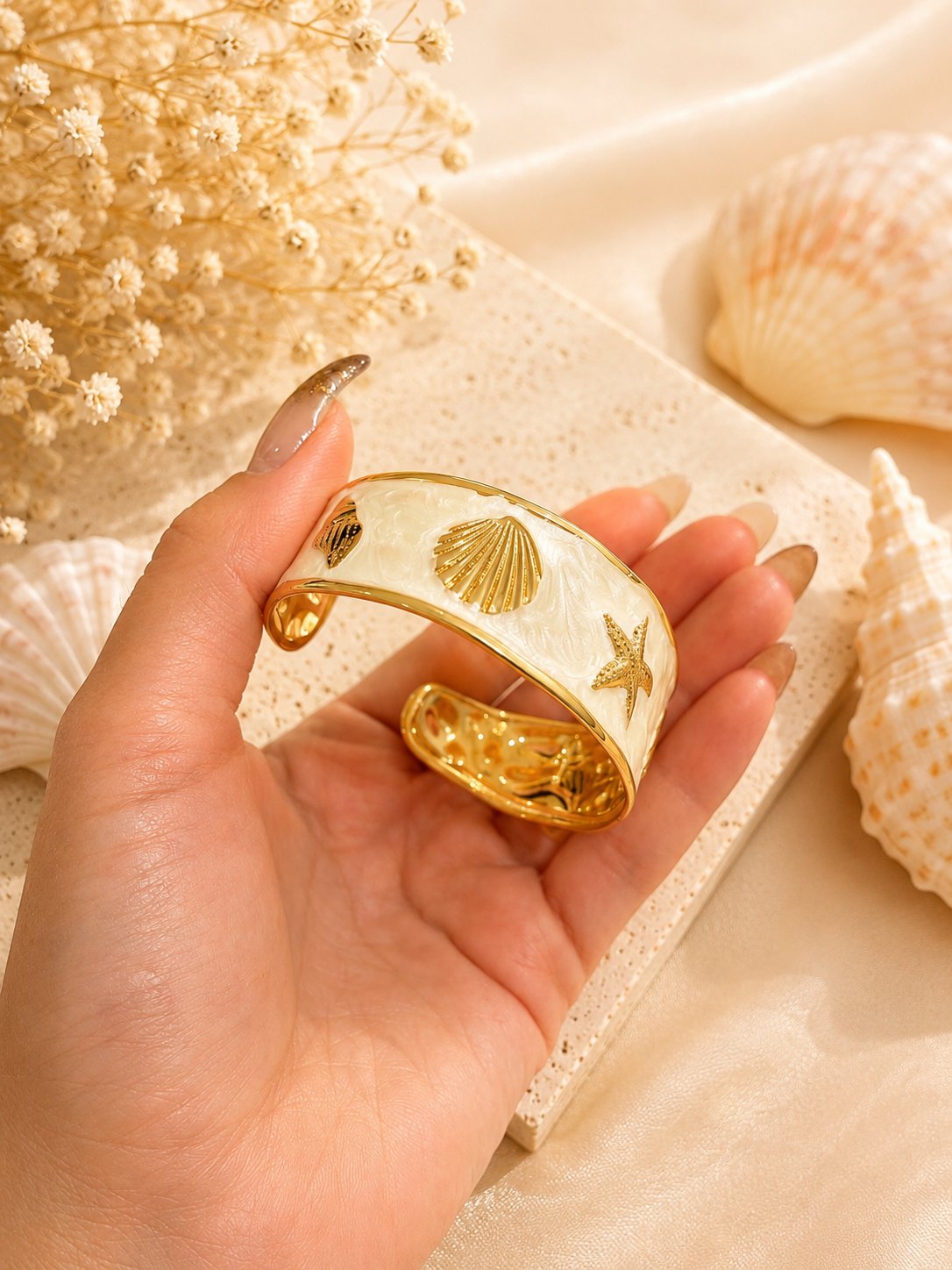 Stainless Steel Coastal Seashell & Starfish Cuff Bracelet – White Enamel Open Bangle