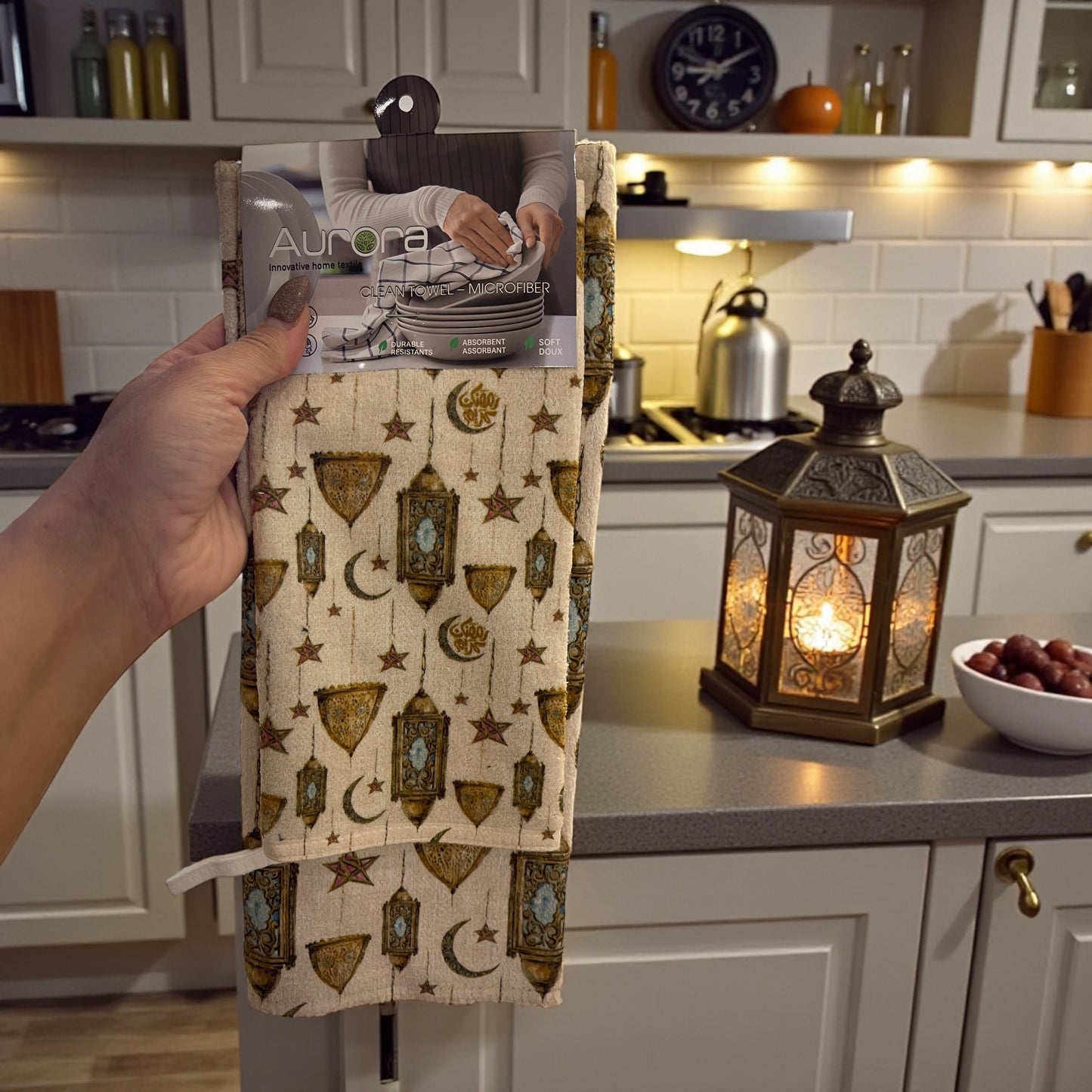 2Pcs Ramadan Kareem Microfiber Kitchen Towels – Festive Absorbent Dish Towels with Islamic Lantern & Crescent Prints