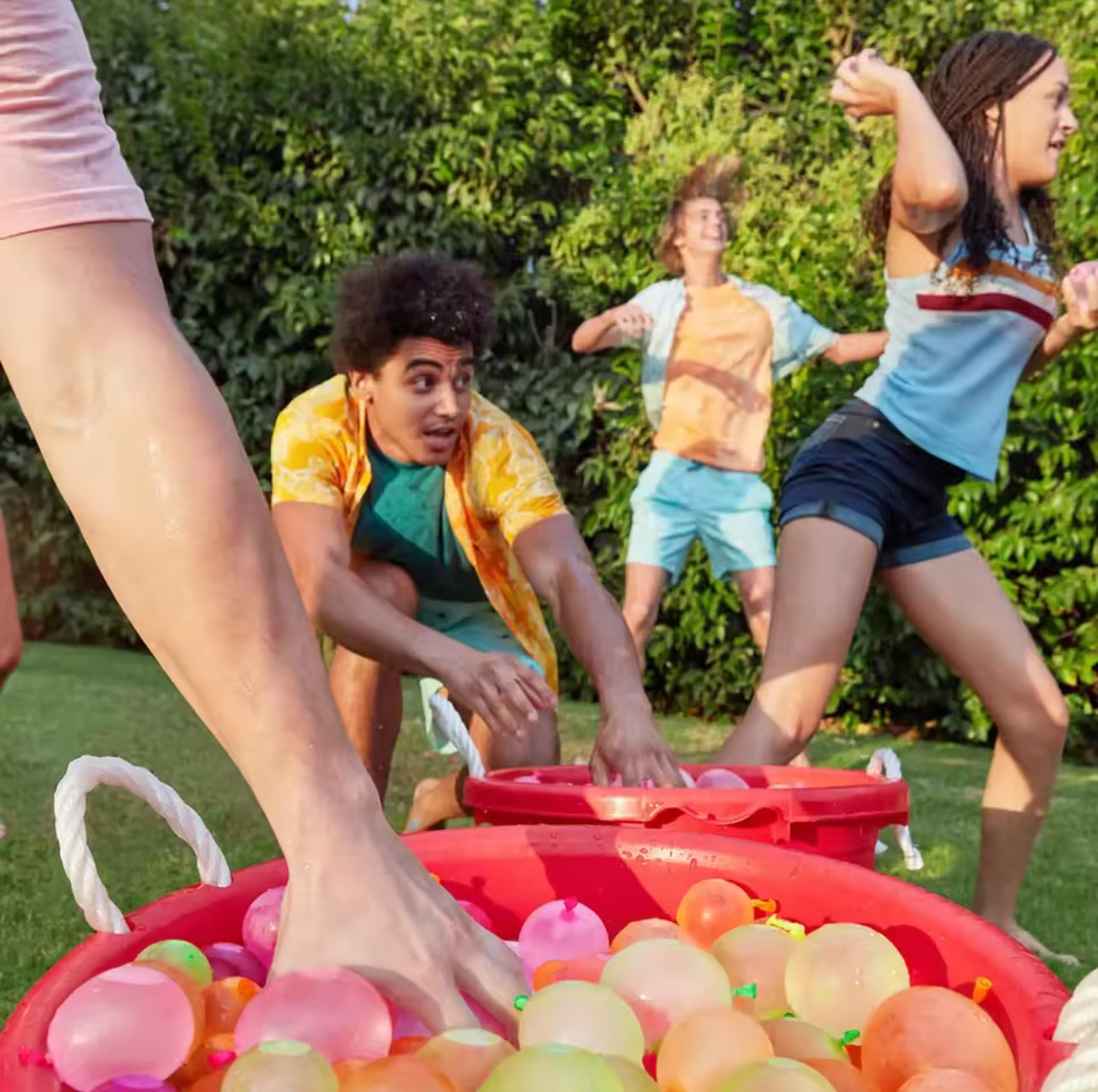 37 Self-Sealing Water Balloons – Ready in 60 Seconds