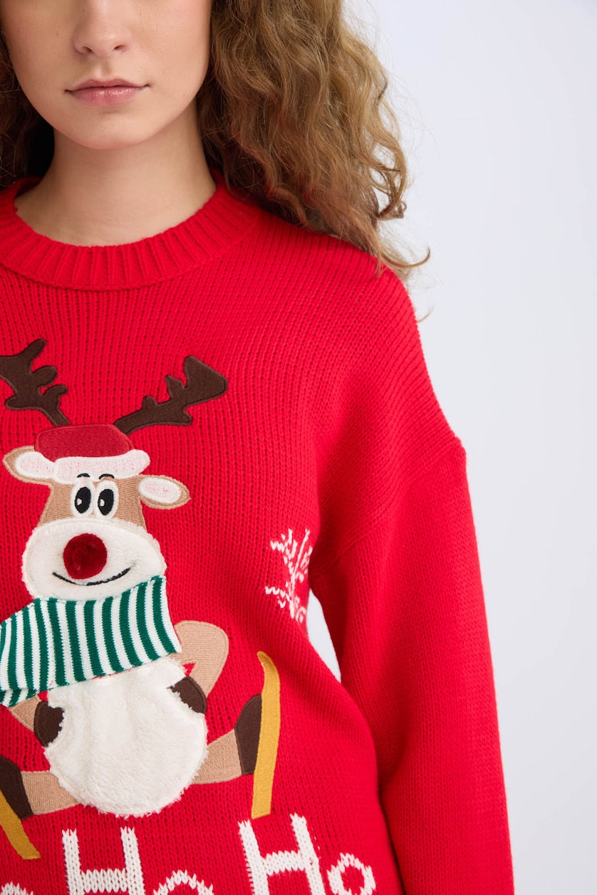 CHRISTMAS THEMED ZIPPERED PULLOVER - Medium