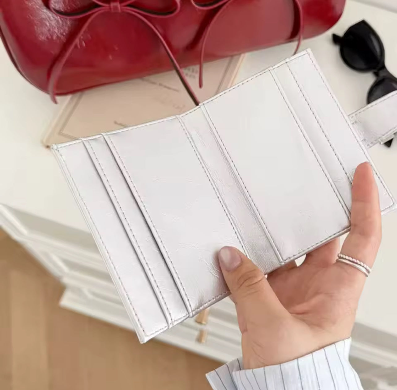 Women Silver Leather Card Holder Ultra-Thin Mini Buckle Coin Purse Portable Wallet Cute Bank Credit Id Bag Multi-Card Slot