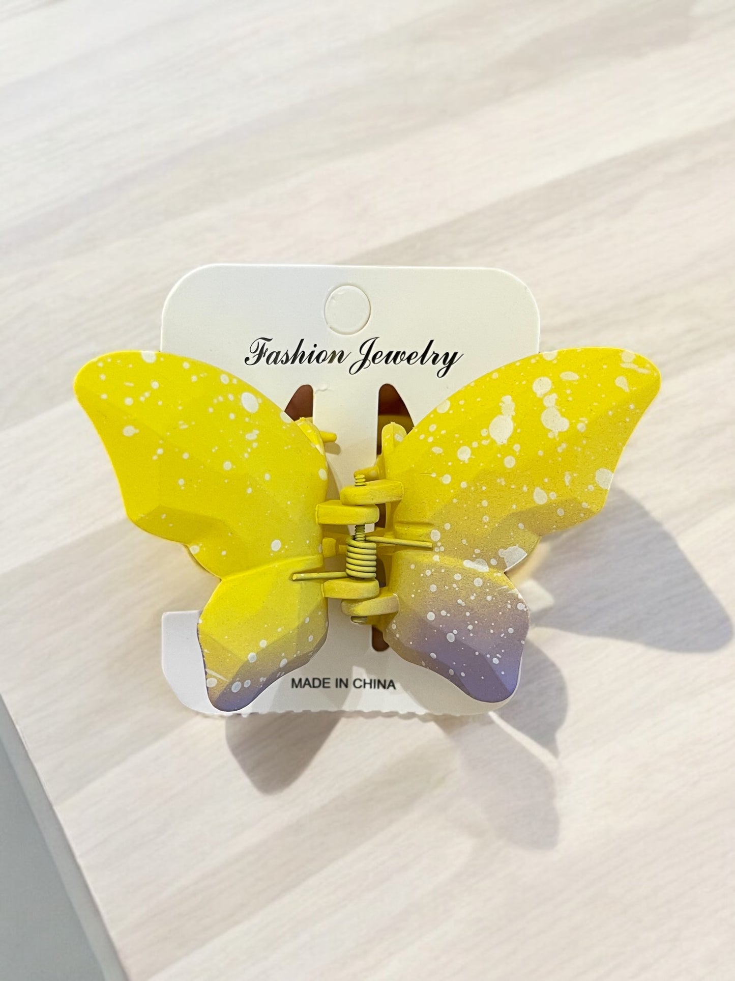 Fashion Colored  Butterfly Hair Clips Women's Hair Claws Elegant Shark Clips Headwear Hair Accessories