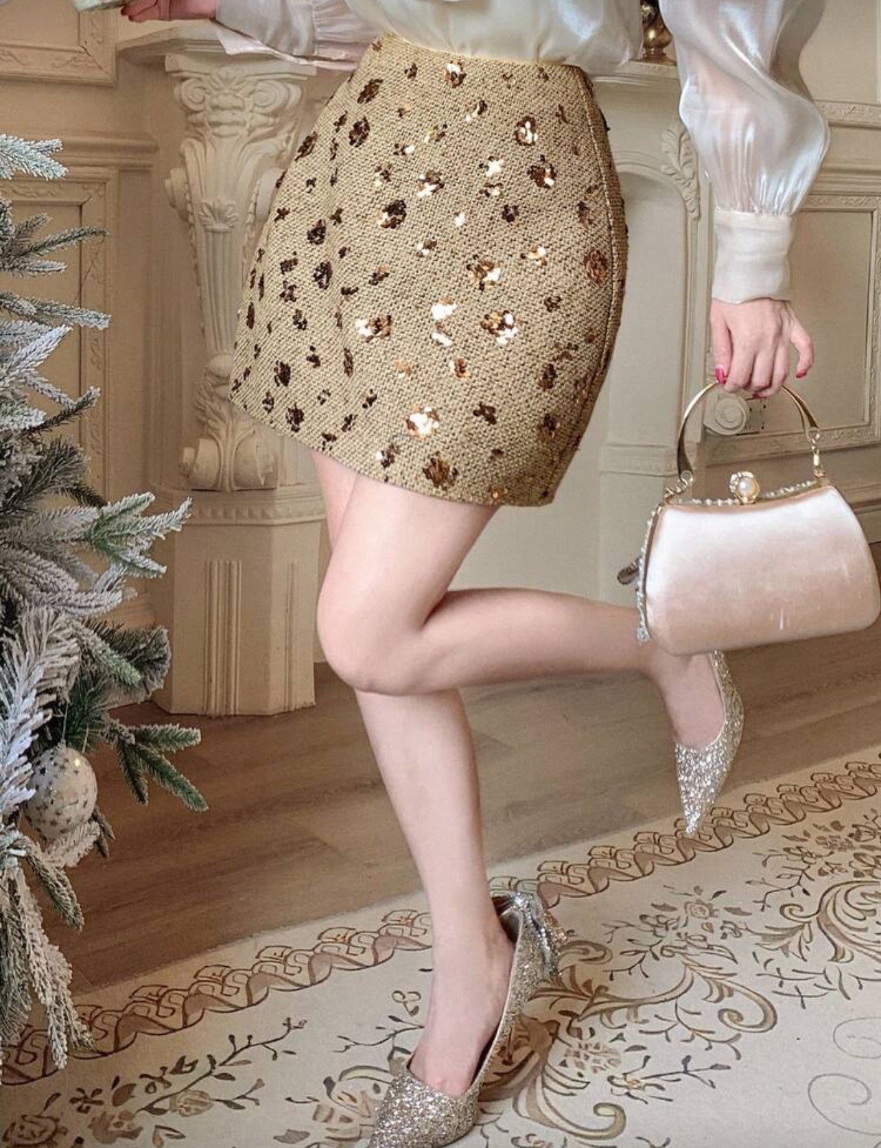 DAZY Women's Elegant Sequin Embellished Bodycon Mini Skirt, Autumn Winter Women Skirts Carnival - Medium