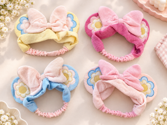 Make your beauty routine cuter with this adorable Floral Bow Spa Headband! 🎀