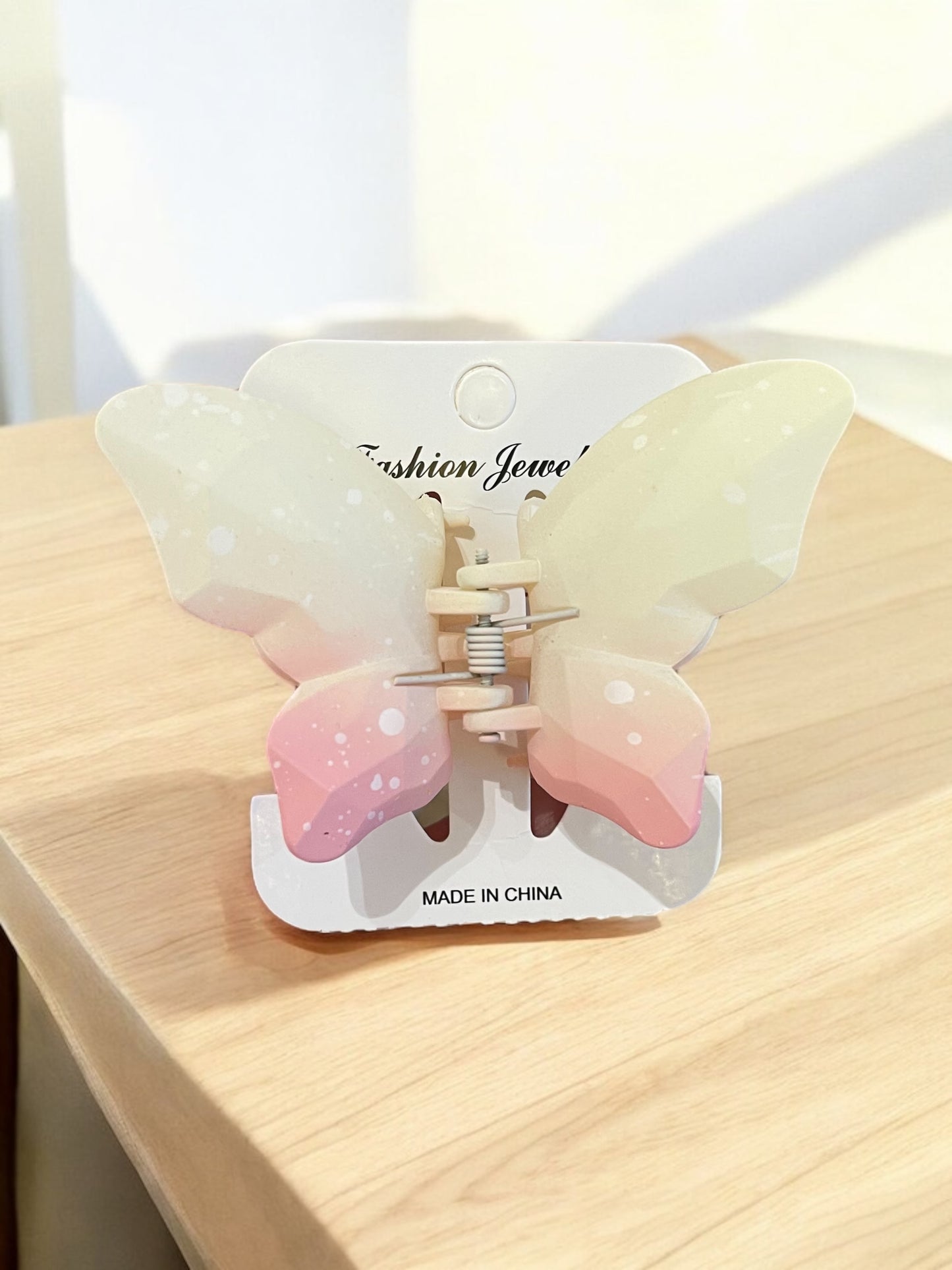 Fashion Colored  Butterfly Hair Clips Women's Hair Claws Elegant Shark Clips Headwear Hair Accessories