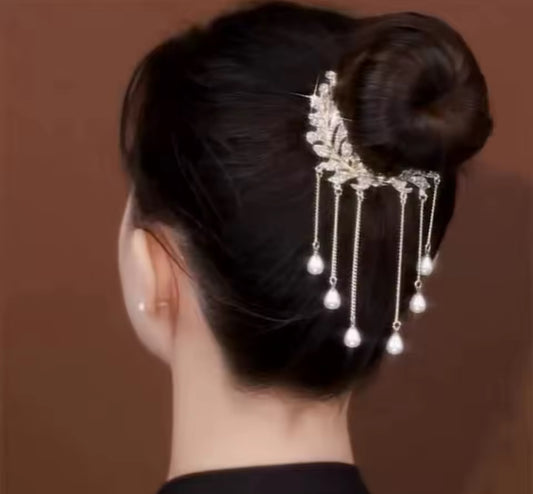 Chinese Style Flower Tassel Hair Bun Buckle High Ponytail Buckle Pearl Chain Pan Hair Claw Clip Fashion Lovely Alloy Headwear