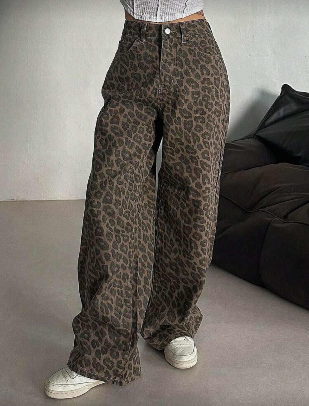 [100.0% Cotton] DAZY Women's Leopard Print Loose Pocket Casual Versatile Denim Jeans Y2k - Large