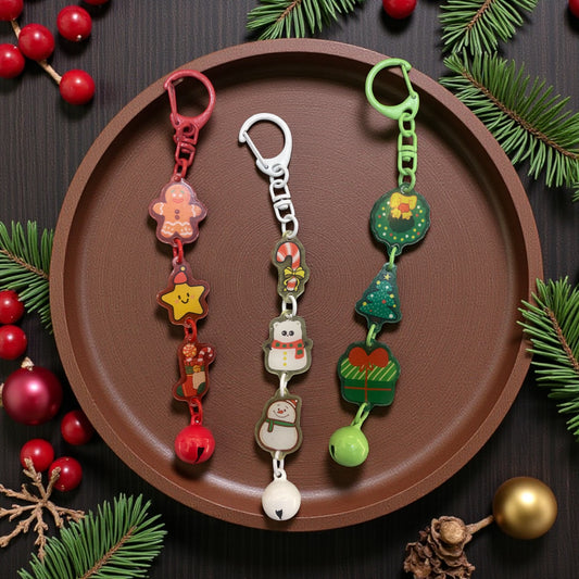 🎄 1Pc Christmas Charm Keychain – Festive Holiday Collection (Red, White & Green)