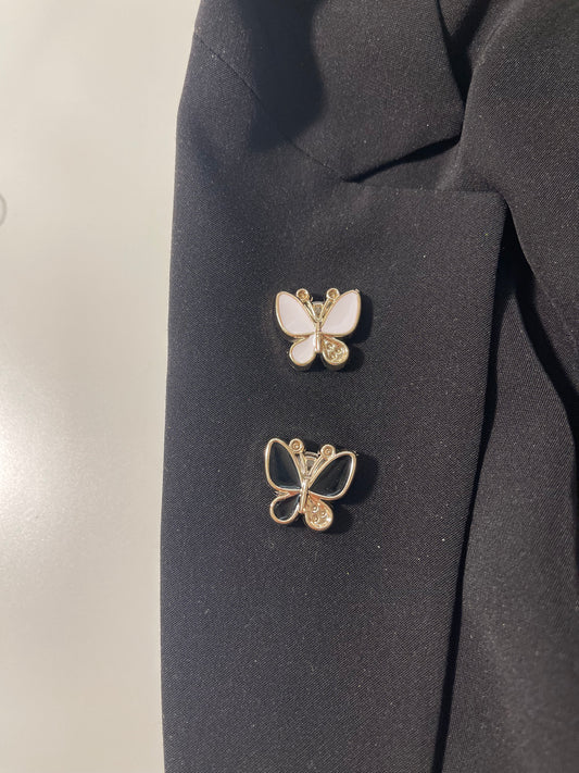 Butterfly Magnet Pins Set – Elegant Minimal Brooches (Black & White)