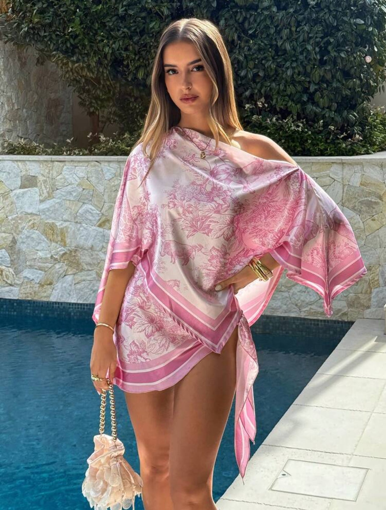 Aloruh Women's Satin White Floral Summer Boho Beach Vacation Holiday Holiday Scarf-Style Clothing,Floral Print Cover Up,Elegant Bikini Swimsuit Coverups