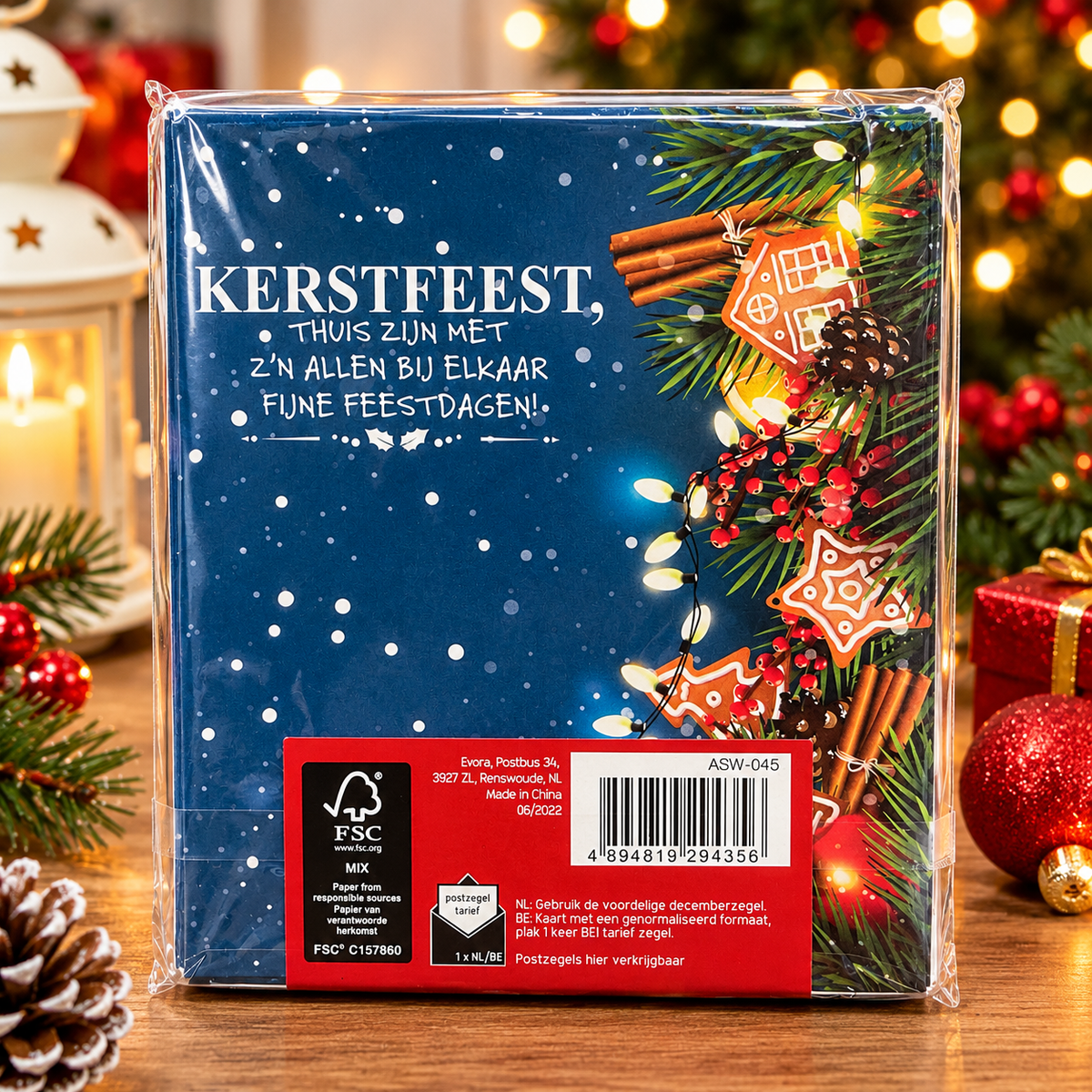 Christmas Greeting Cards with Envelopes – Festive Holiday Design, 8 Pieces