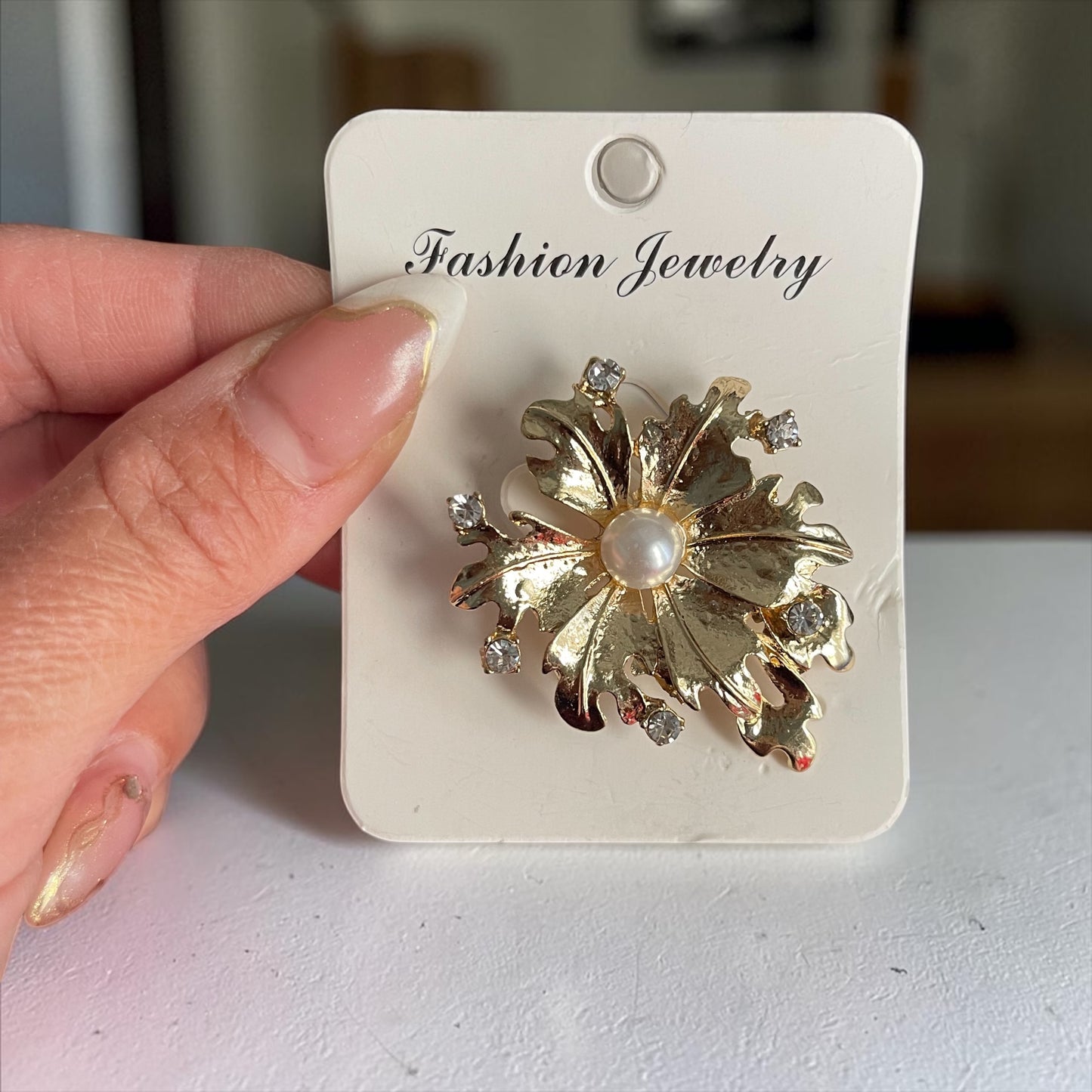 Vintage Pearl Brooch Collection – Gold Floral & Butterfly Alloy Pins (12 Designs)