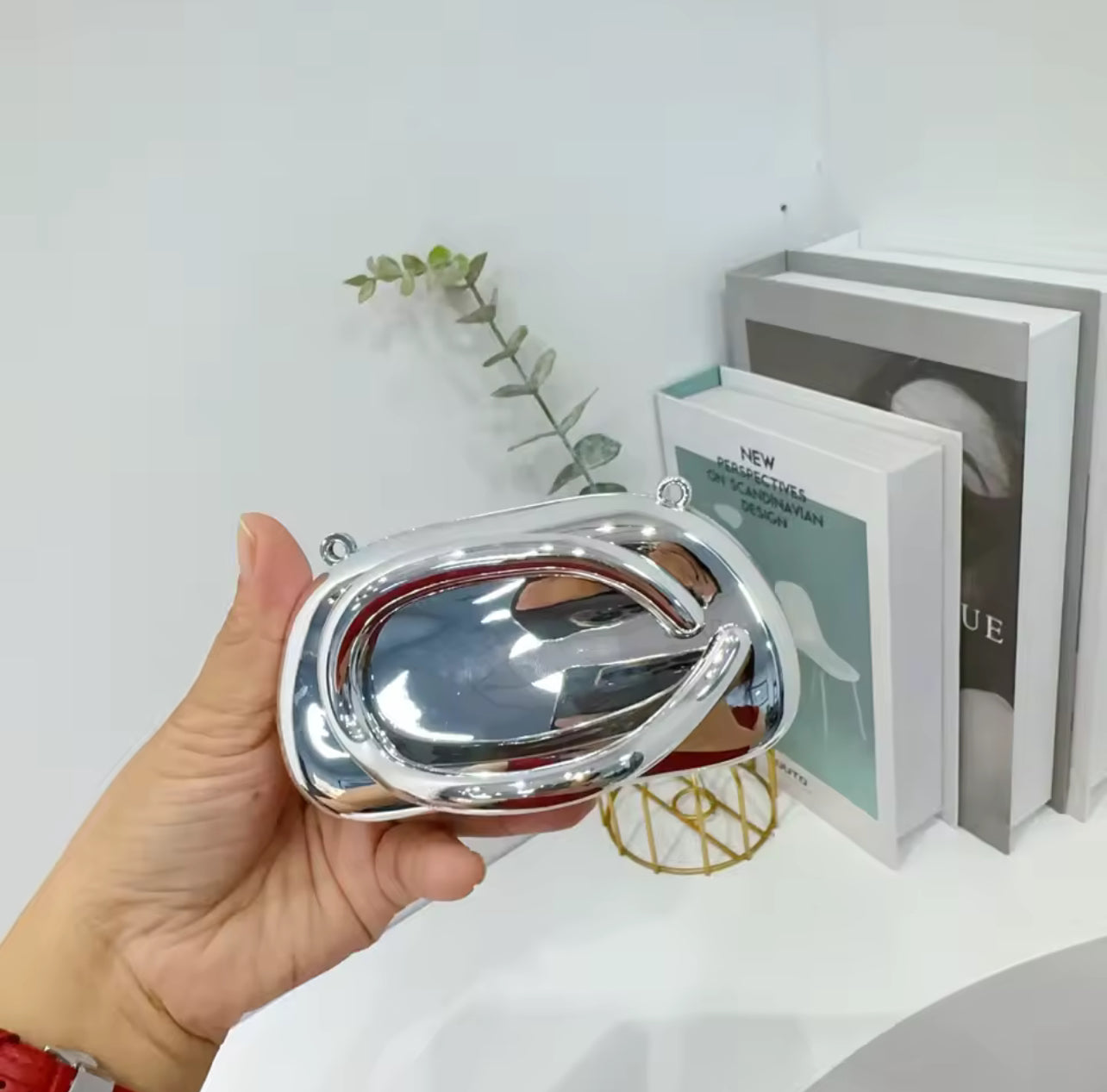 Mini version fashion gold metal closure box-shaped clutch bag women's evening wedding party chain crossbody bag shoulder bag