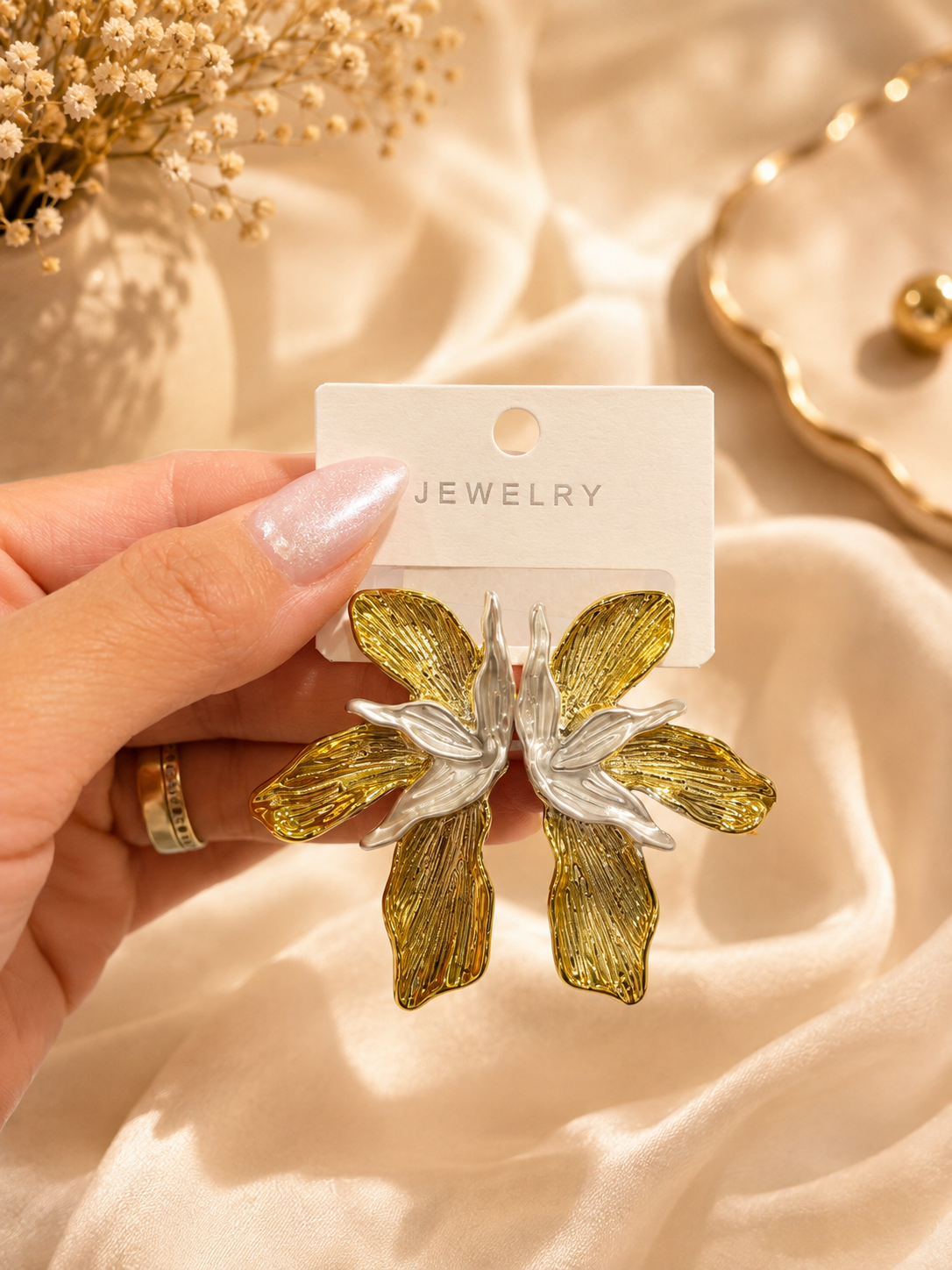 Elegant Two-Tone Floral Statement Earrings – Gold & Silver Petal Design