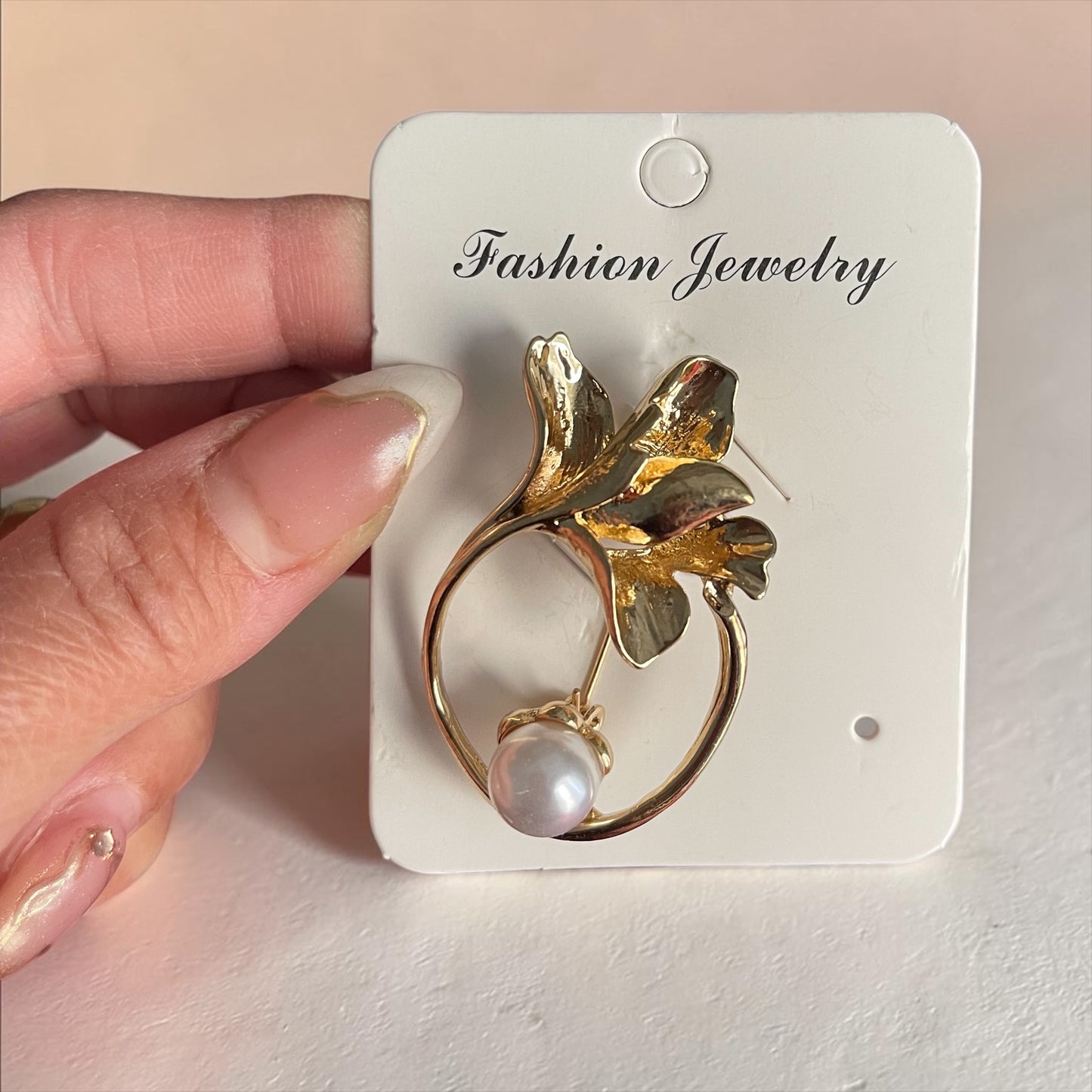 Vintage Pearl Brooch Collection – Gold Floral & Butterfly Alloy Pins (12 Designs)