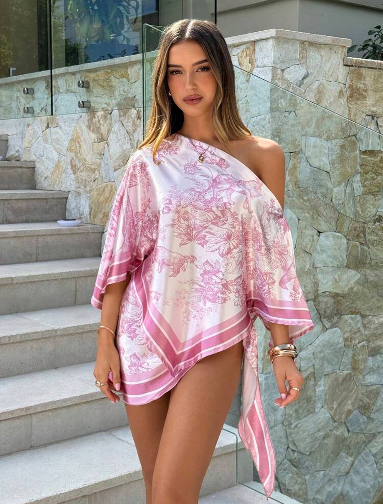 Aloruh Women's Satin White Floral Summer Boho Beach Vacation Holiday Holiday Scarf-Style Clothing,Floral Print Cover Up,Elegant Bikini Swimsuit Coverups