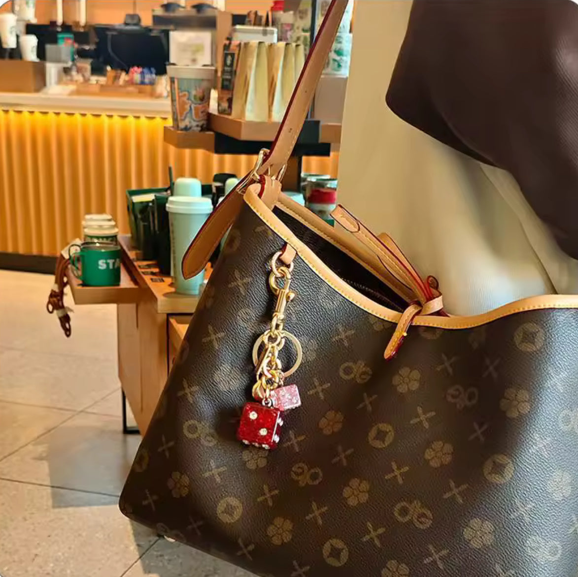 Fashionable Double-Sided Dice Pendants Diamond Embedded Bag Charms Trendy Personality Accessories Creative Gift Keychain
