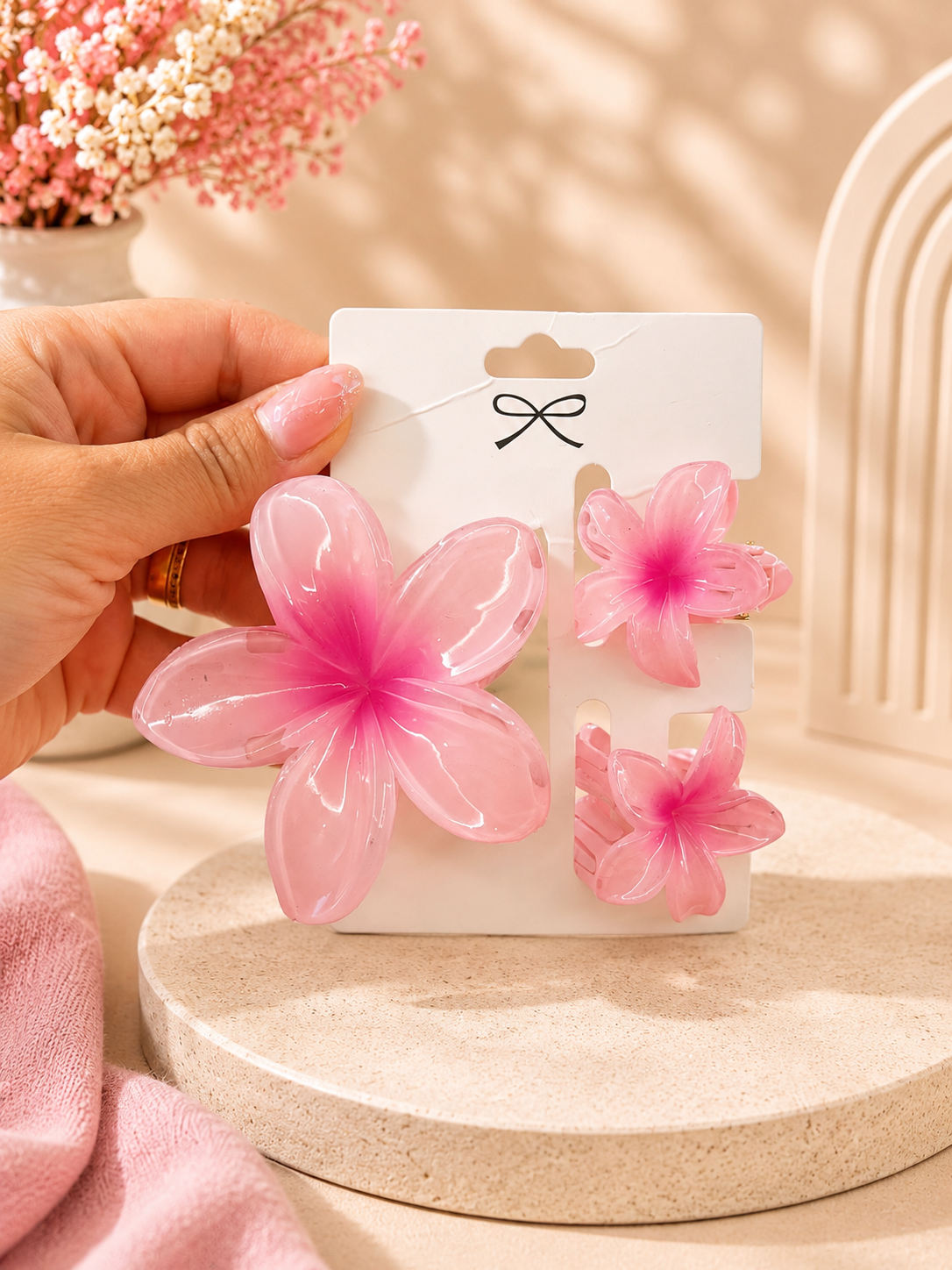 Glossy Flower Hair Clip Set – 3-Piece Floral Hair Claw Clips