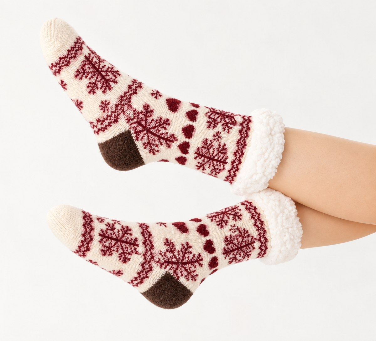 Women’s Cozy Fleece-Lined Christmas Winter Socks – Snowflake & Heart Pattern