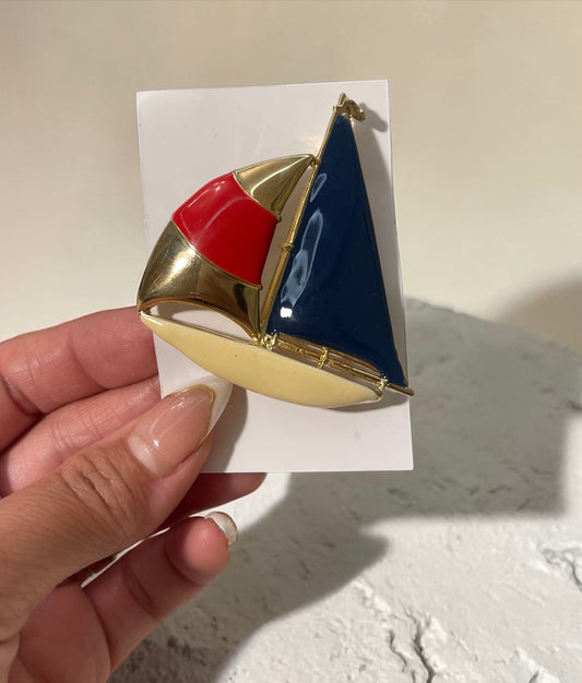 Vintage Sailboat Brooch – Nautical Enamel Pin in Red & Navy