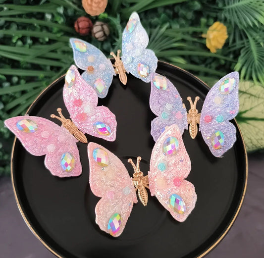 1Pc Wings Spring Movable Butterfly Buckle